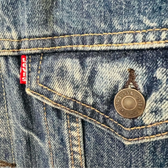 Vintage Levi’s Denim Trucker Jacket custom made patches - Picture 14 of 14